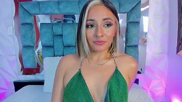 Snapshot of Nanda_Vixen chatting on January 31, 6:24 am Nanda Vixen online show from January 31, 6:24 am
