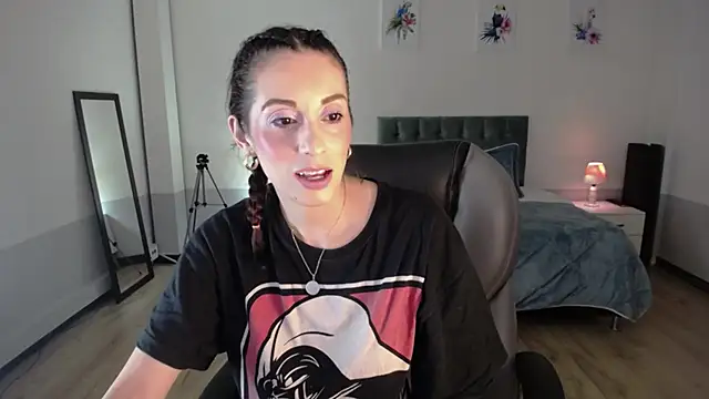 Snapshot of Nami_sunny chatting on March 9, 2:18 am Nami sunny online show from March 9, 2:18 am