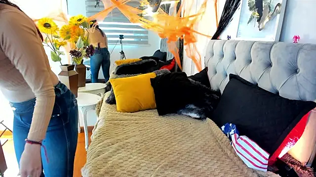 Snapshot of Nami_sunny chatting on October 24, 8:27 pm Nami sunny online show from October 24, 8:27 pm