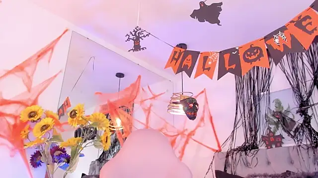 Snapshot of Nami_sunny chatting on October 28, 6:43 pm Nami sunny online show from October 28, 6:43 pm