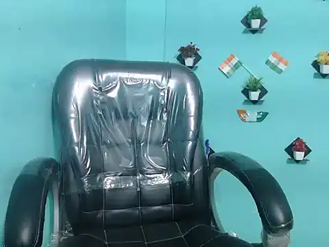 Yashi online show from February 5, 3:42 pm