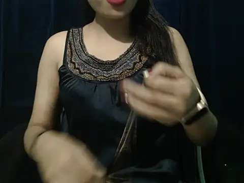 Snapshot of Yashi chatting on May 1, 3:27 pm Yashi online show from May 1, 3:27 pm