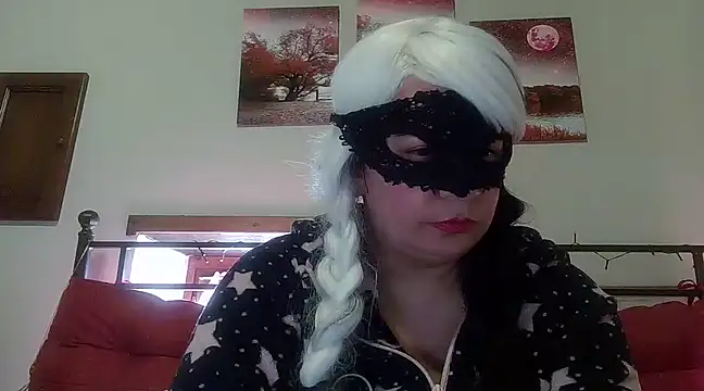 Snapshot of Ninalapiccolina chatting on December 6, 2:38 pm Ninalapiccolina online show from December 6, 2:38 pm
