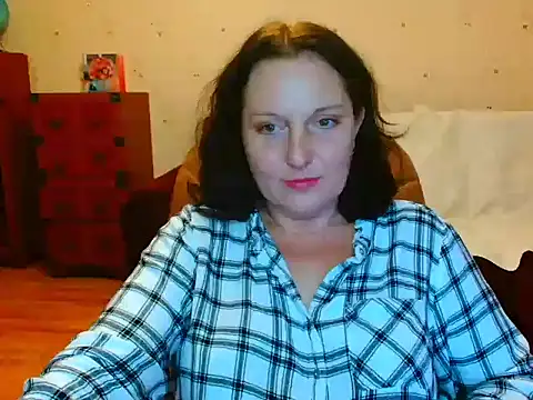 Snapshot of Alice3694 chatting on December 11, 6:42 pm Alice3694 online show from December 11, 6:42 pm