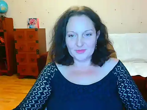Snapshot of Alice3694 chatting on December 12, 5:59 pm Alice3694 online show from December 12, 5:59 pm