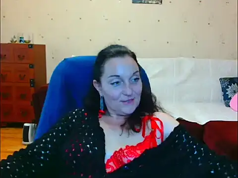 Alice3694 online show from May 13, 6:44 am