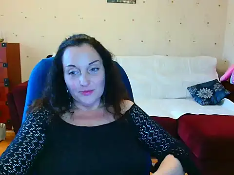 Alice3694 online show from May 14, 6:42 am