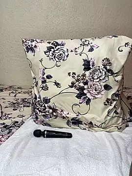 CurvyTeddy online show from March 19, 11:36 pm