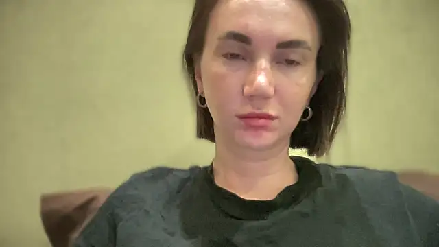 Snapshot of EvilDemon94 chatting on October 6, 1:19 pm EvilDemon94 online show from October 6, 1:19 pm