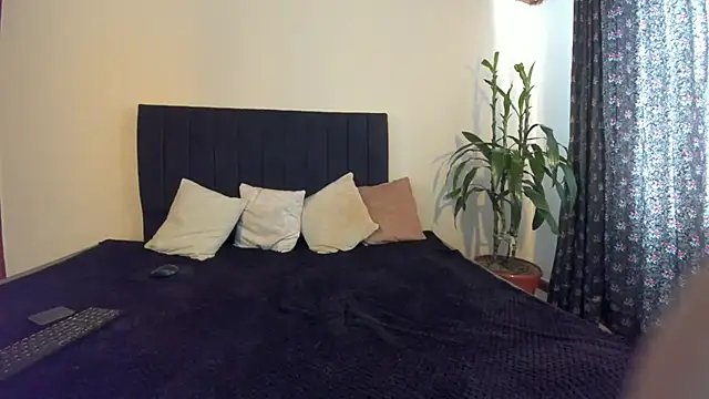 ChloeTurner  online show from December 25, 12:58 pm