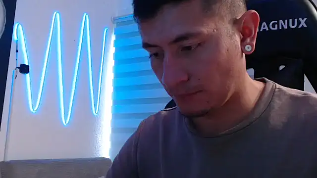 team dinamite69 online show from October 21, 2:40 pm