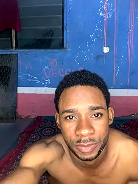 Snapshot of vergaswerrtt chatting on October 26, 12:27 am vergaswerrtt online show from October 26, 12:27 am