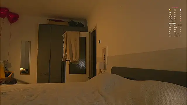 emmsee online show from February 21, 6:42 pm