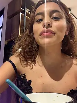 Katee Jones online show from December 7, 12:08 am