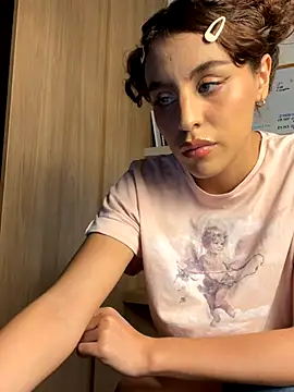 Katee Jones online show from September 19, 12:12 am