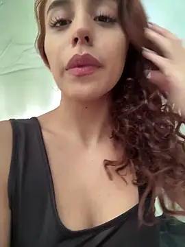 Snapshot of Katee_Jones chatting on May 15, 8:27 pm Katee Jones online show from May 15, 8:27 pm