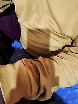 Snapshot of manoj_master chatting on October 25, 6:46 pm manoj master online show from October 25, 6:46 pm