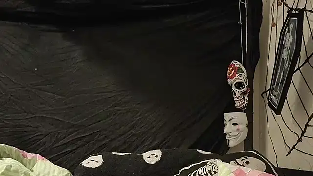 Snapshot of Bunny_Cummings chatting on March 8, 11:41 pm Bunny Cummings online show from March 8, 11:41 pm