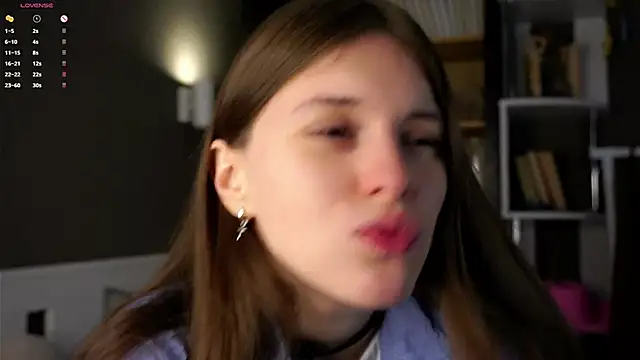 Snapshot of DarylBarks chatting on October 4, 1:03 am DarylBarks online show from October 4, 1:03 am