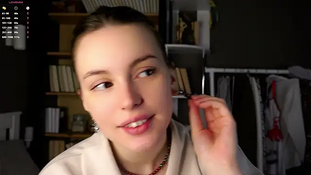 Snapshot of DarylBarks chatting on October 16, 1:06 am DarylBarks online show from October 16, 1:06 am