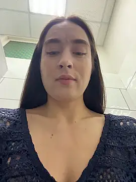 Holly Play online show from April 22, 10:17 am