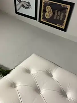 Snapshot of novinhoabc01 chatting on January 4, 6:41 am novinhoabc01 online show from January 4, 6:41 am