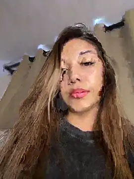 Snapshot of Iris_lee chatting on October 8, 7:44 pm Iris lee online show from October 8, 7:44 pm