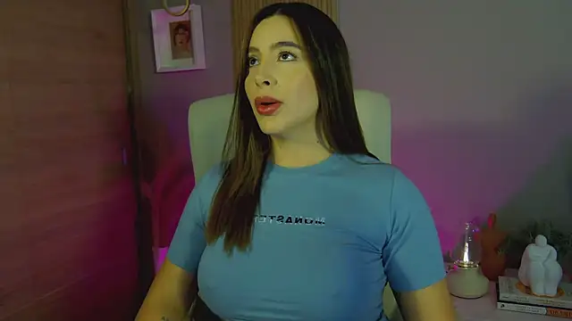 Alessia-miller  online show from December 21, 12:09 am