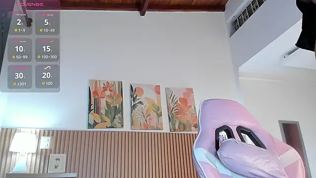 Snapshot of natash_malak chatting on October 10, 2:21 am natash malak online show from October 10, 2:21 am