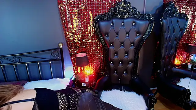 MelaniaKnauss online show from September 24, 8:23 pm