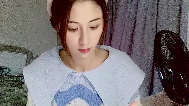 Snapshot of LaLaLiang chatting on January 16, 9:48 am LaLaLiang online show from January 16, 9:48 am