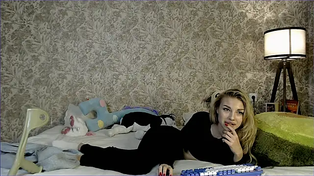 Ella Milla online show from September 9, 9:36 pm
