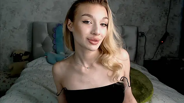 Ella Milla online show from May 20, 1:39 pm