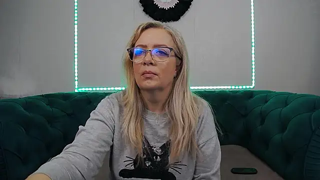 IvanaCharm online show from February 17, 4:31 am