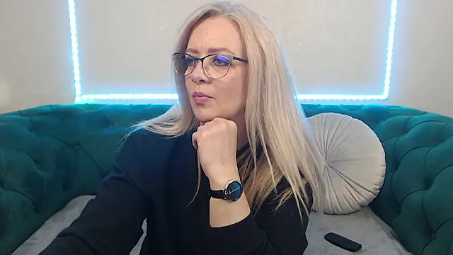 IvanaCharm online show from May 15, 3:13 am