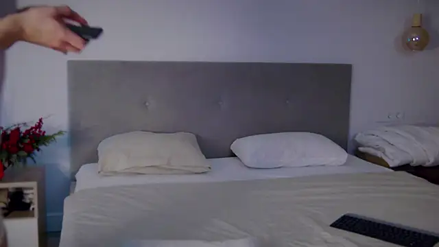 girl next door19 online show from January 12, 5:03 am