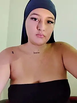 Snapshot of Celeste_camila18 chatting on September 15, 10:32 pm Celeste camila18 online show from September 15, 10:32 pm