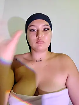 Snapshot of Celeste_camila18 chatting on September 16, 5:03 pm Celeste camila18 online show from September 16, 5:03 pm