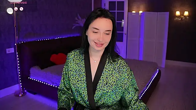 Miss Elia online show from February 5, 12:04 am