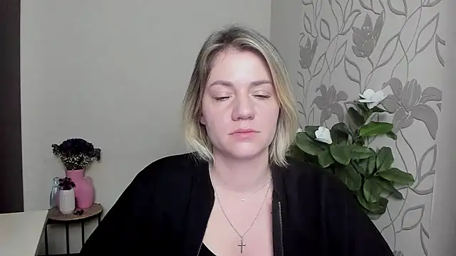 MariaSttone online show from March 10, 7:29 pm