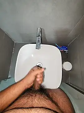 rahulGJ03 online show from December 28, 5:46 pm