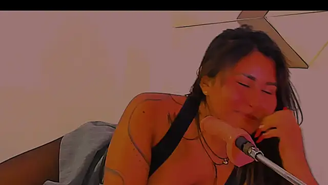 StormyButty18 online show from May 16, 12:07 am