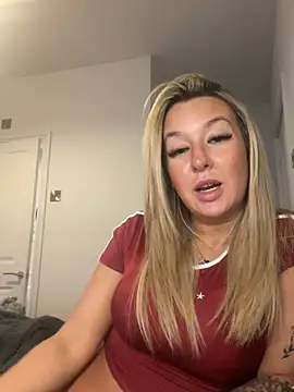 Busty-Bambi online show from March 13, 10:21 pm