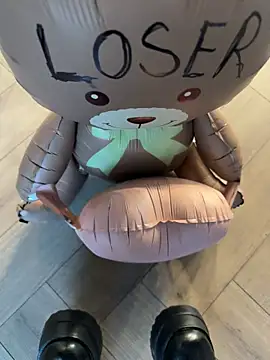 FeetVibe online show from March 11, 5:35 am