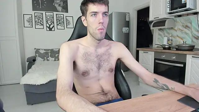 White Dylan online show from May 18, 8:58 pm