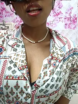 sandy naughty online show from February 16, 4:14 pm