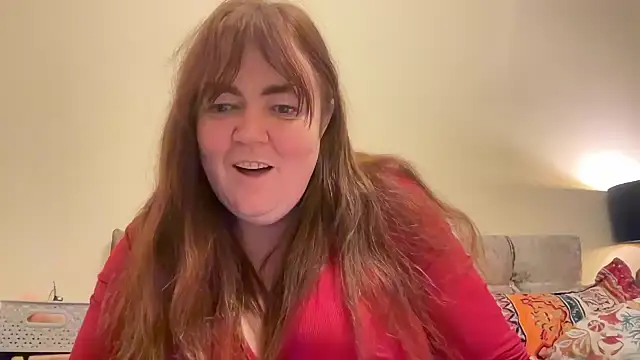 curvy-milf-abbie online show from December 9, 4:15 pm