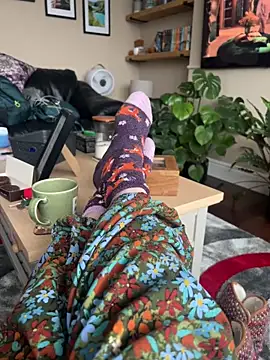 curvy-milf-abbie online show from March 8, 4:22 pm