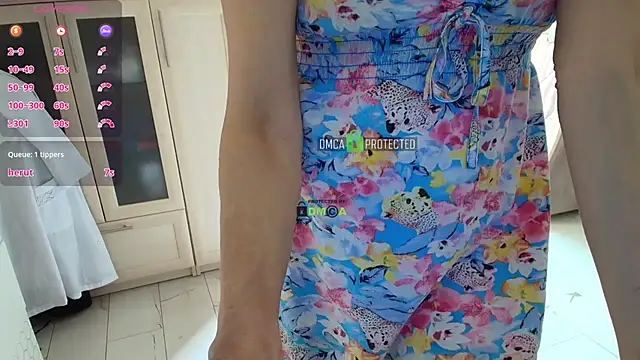 Snapshot of MilfeaN chatting on October 26, 10:54 am MilfeaN online show from October 26, 10:54 am