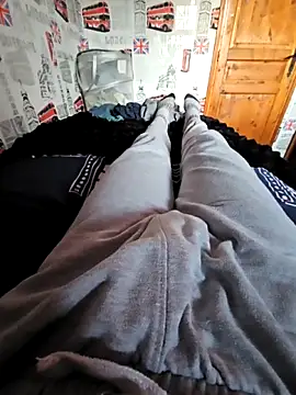 Azerty0911 online show from November 30, 3:27 pm